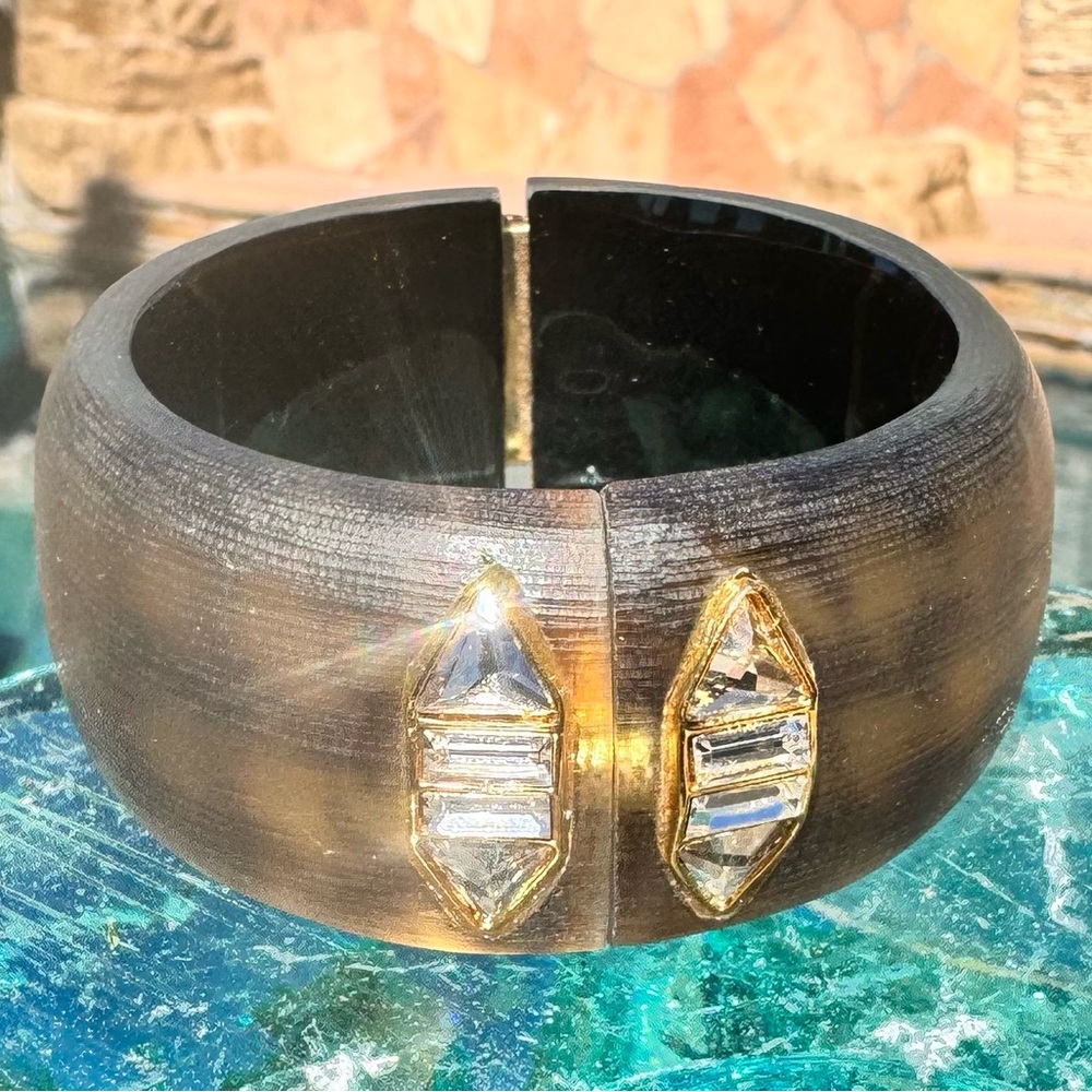 Alexis Bittar Houndstooth Lucite Crystal Bangle – Iconic Golden Hand-Carved